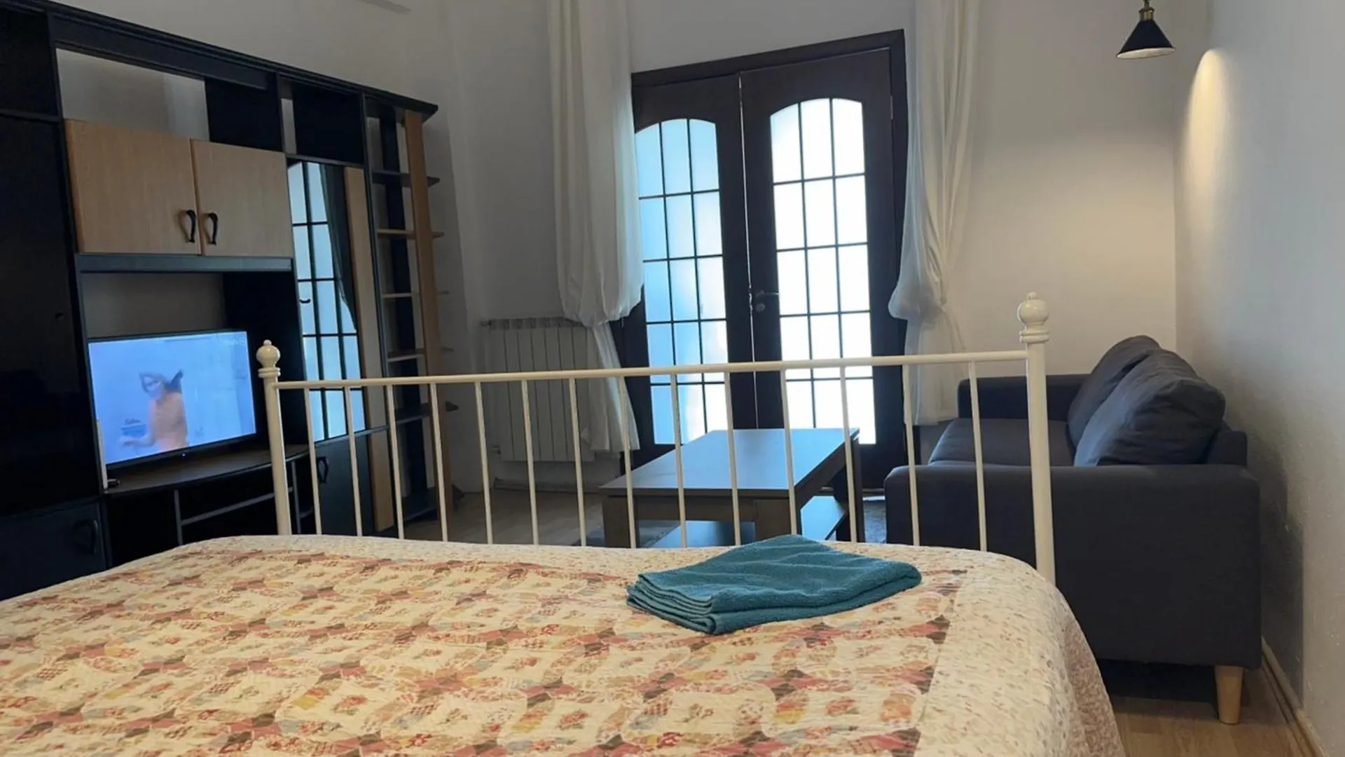 Apartment Downtown Bucharest Studio Calea Victoriei